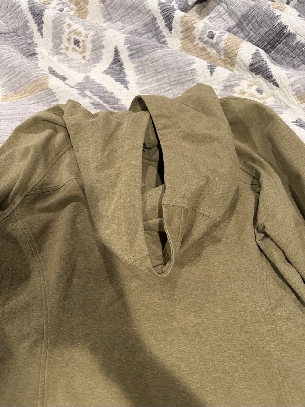 lululemon athletica Olive Green Lightweight Hoodie - Picture 6 of 6